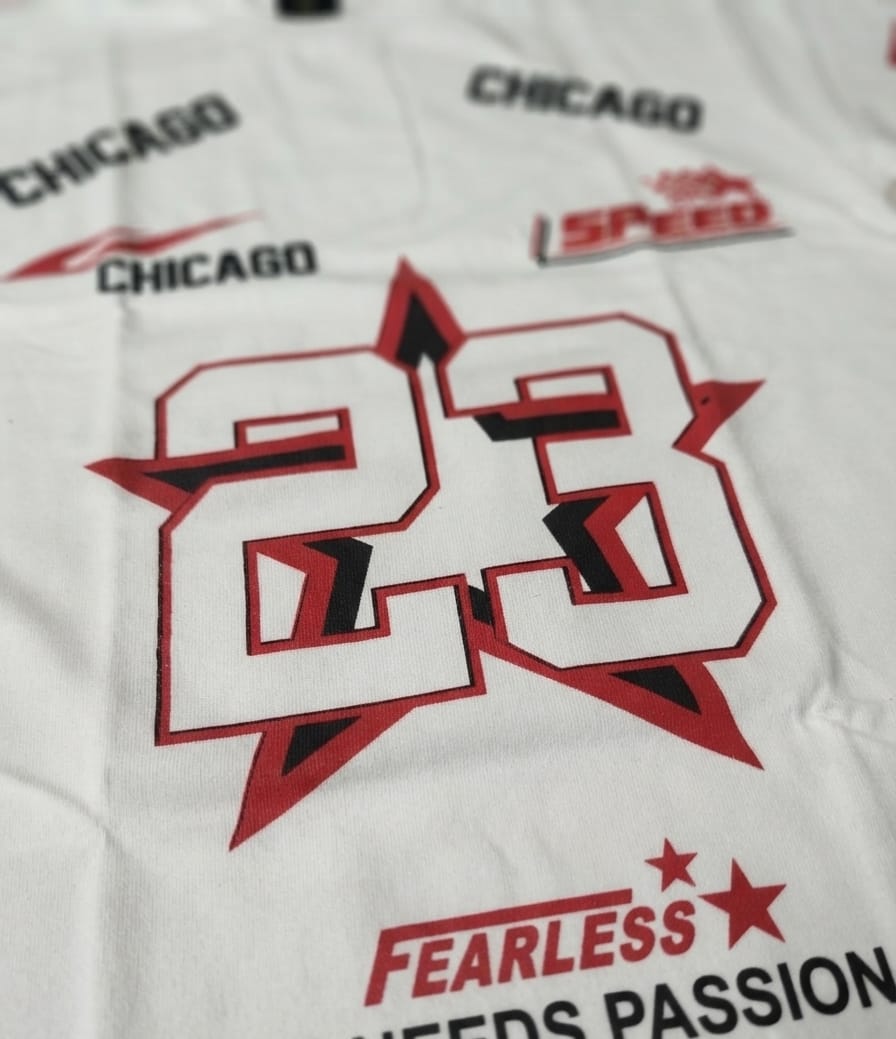 Chicago 23 Speed Graphic Oversized T-Shirt – White